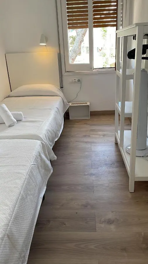 Modern Apartment With Parking 2 Min From The Beach Calella De Palafrugell Spain