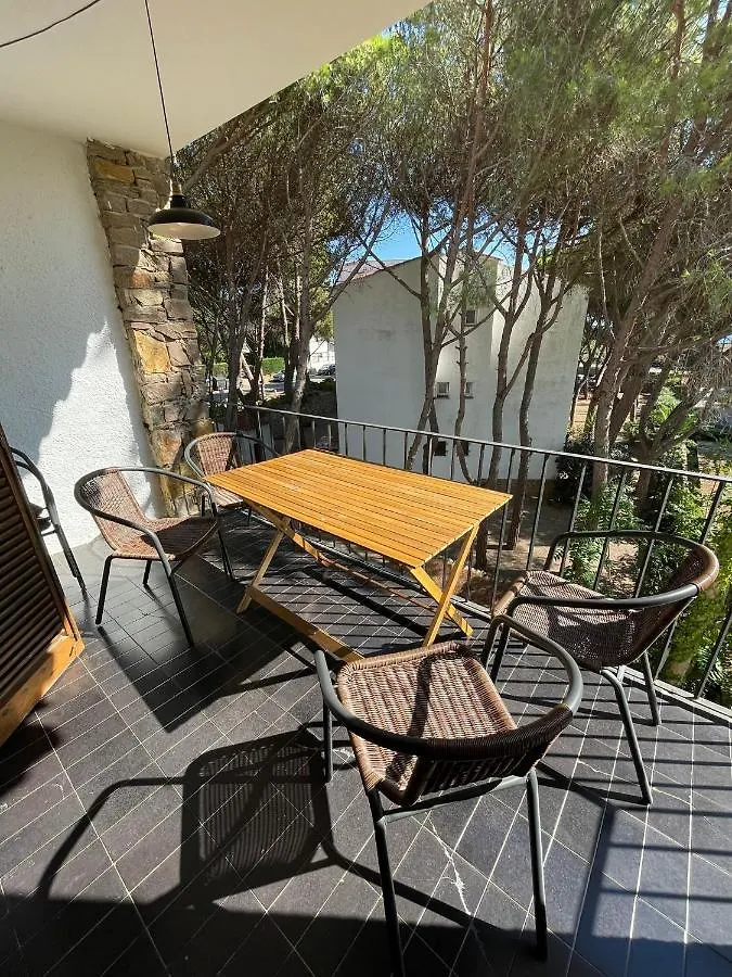 Modern Apartment With Parking 2 Min From The Beach Calella De Palafrugell